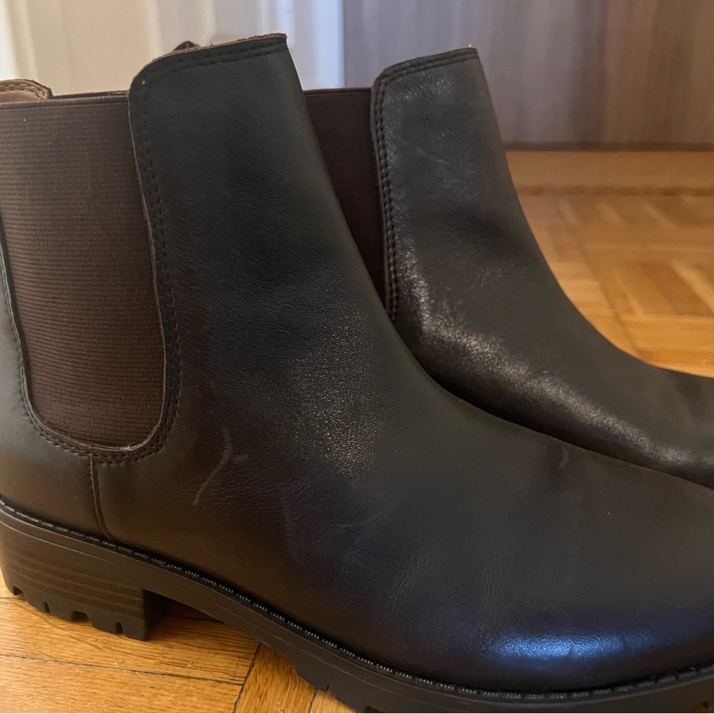 Boots - Picture 2 of 3